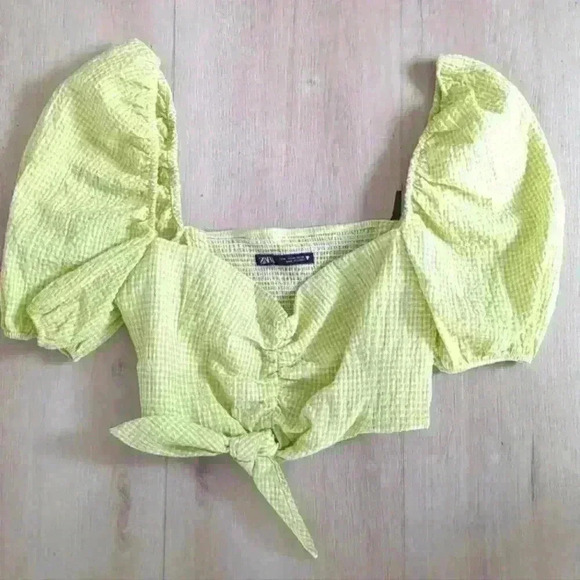 ZARA | Lime/Yellow Gingham Checkered Puff Sleeved Crop Top - Picture 3 of 8